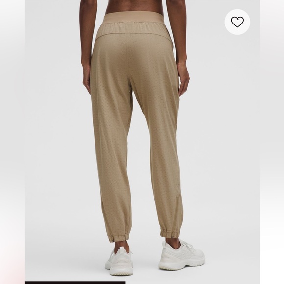 NWT Lululemon Perforated Altered State Joggers - Picture 1 of 3